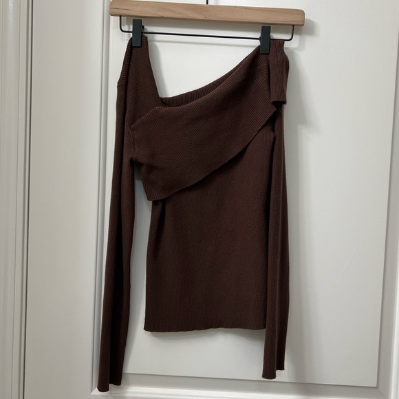 NWT Women’s Off Shoulder Sweaters - Size Small - Picture 5 of 10